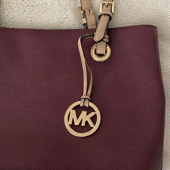Michael Kors Burgundy satchel bag - Picture 2 of 4